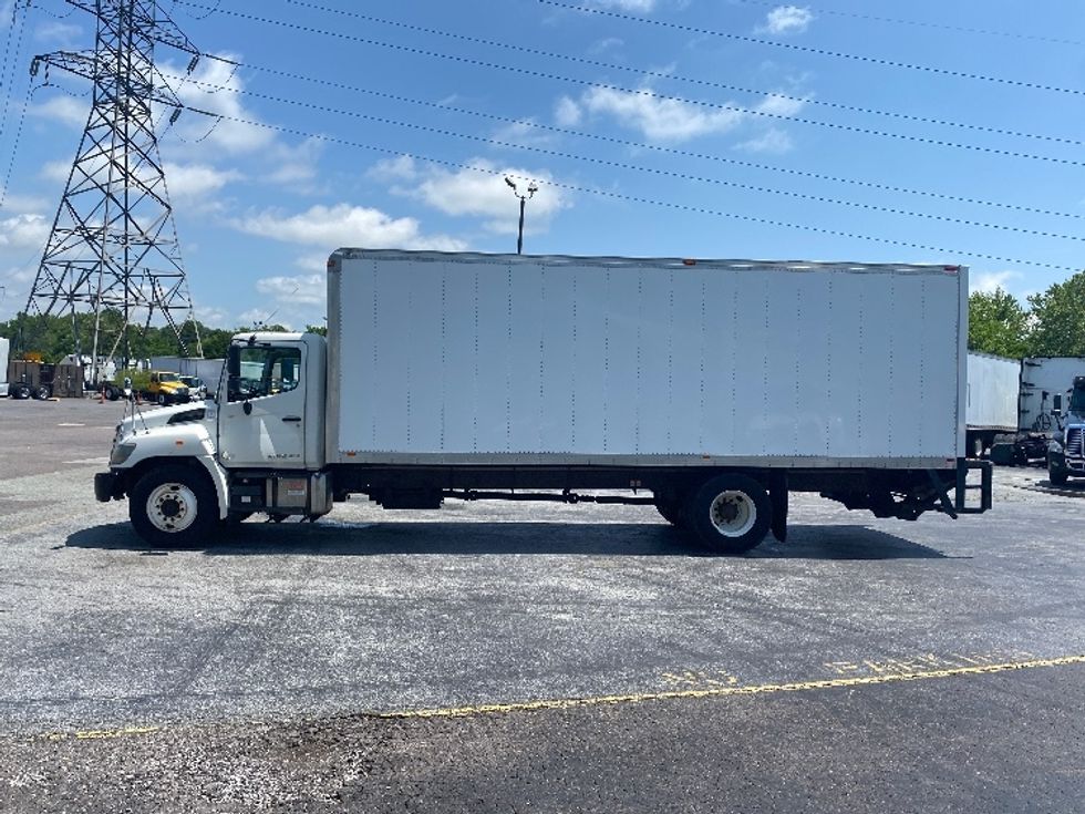 2015 Hino 268 Medium Duty Box Truck