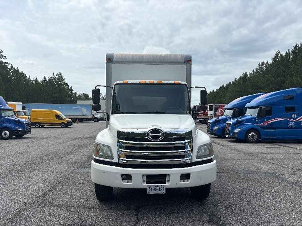 Medium Duty Box Truck-Light and Medium Duty Trucks-Hino-2015-268-Prince George-VA-102,988\n\t\tmiles-$ 52,500 - Image 2