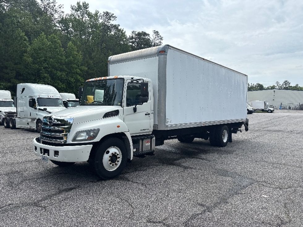 Medium Duty Box Truck-Light and Medium Duty Trucks-Hino-2015-268-Prince George-VA-102,988\n\t\tmiles-$ 52,500 - Image 3