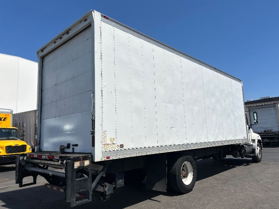 Medium Duty Box Truck-Light and Medium Duty Trucks-Hino-2015-268-Vernon-CA-134,699\n\t\tmiles-$ 24,500 - Image 13
