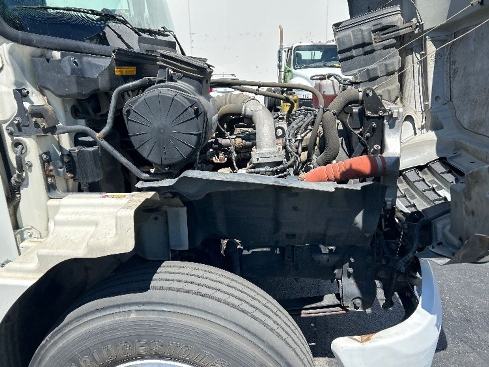 Medium Duty Box Truck-Light and Medium Duty Trucks-Hino-2015-268-Vernon-CA-134,699\n\t\tmiles-$ 24,500 - Image 23