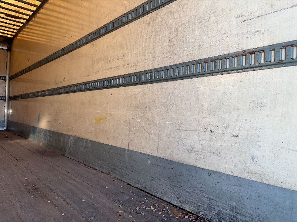 Medium Duty Box Truck-Light and Medium Duty Trucks-Hino-2016-268-Austin-TX-149,545\n\t\tmiles-$ 36,000 - Image 12