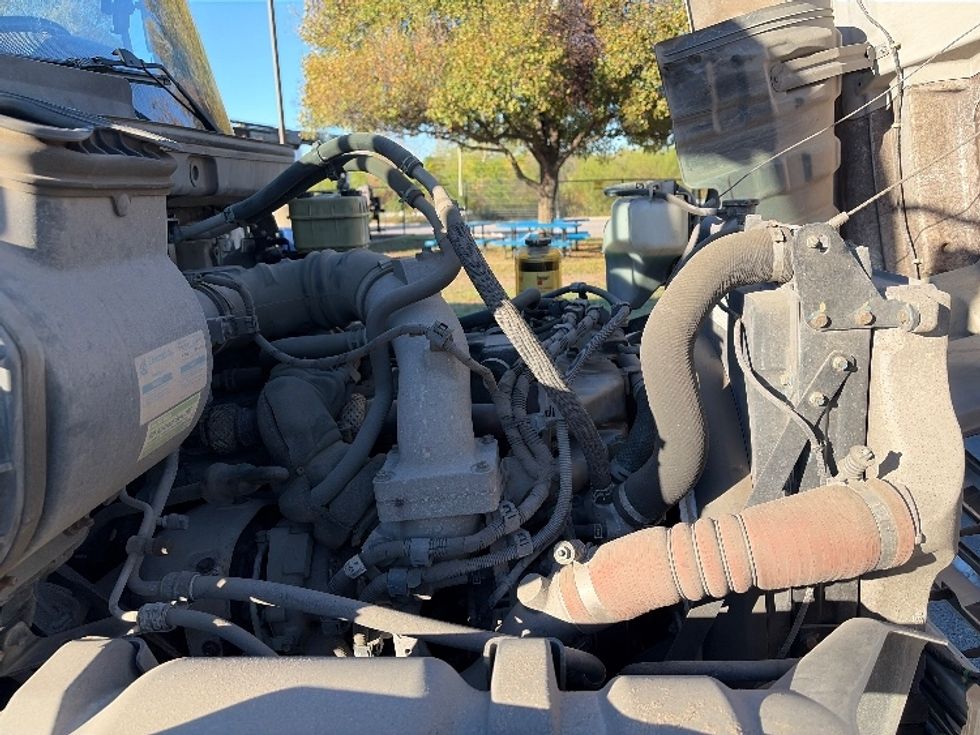 Medium Duty Box Truck-Light and Medium Duty Trucks-Hino-2016-268-Austin-TX-149,545\n\t\tmiles-$ 36,000 - Image 23