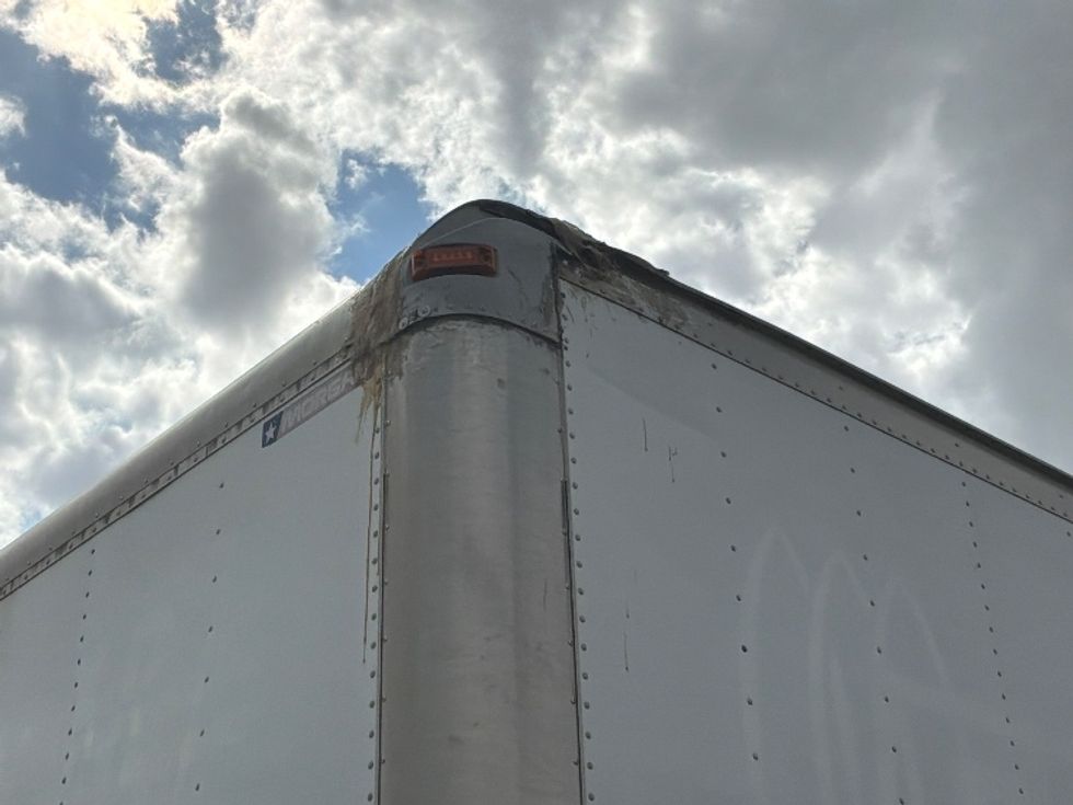 Medium Duty Box Truck-Light and Medium Duty Trucks-Hino-2016-268-Austin-TX-217,110\n\t\tmiles-$ 26,000 - Image 24