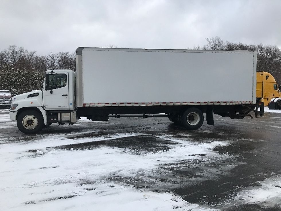 Medium Duty Box Truck-Light and Medium Duty Trucks-Hino-2016-268-Buffalo-NY-216,651\n\t\tmiles-$ 38,000 - Image 4