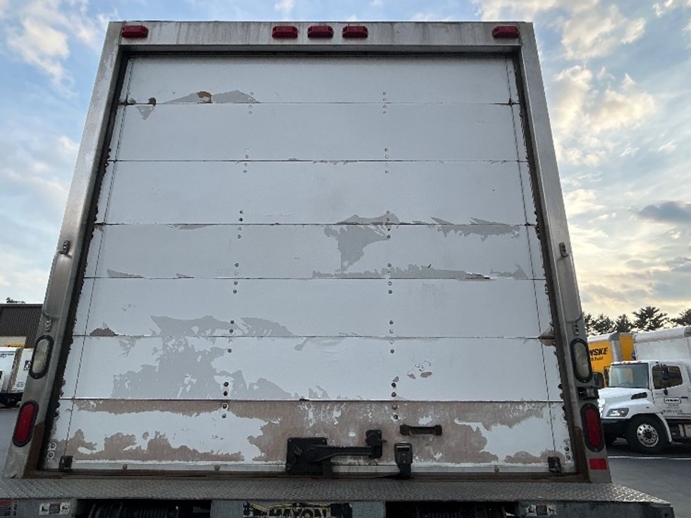 Medium Duty Box Truck-Light and Medium Duty Trucks-Hino-2016-268-Cranbury-NJ-380,176\n\t\tmiles-$ 21,500 - Image 25