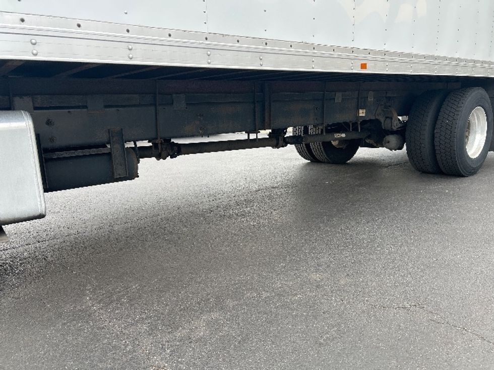 Medium Duty Box Truck-Light and Medium Duty Trucks-Hino-2016-268-Cranbury-NJ-380,176\n\t\tmiles-$ 21,500 - Image 5