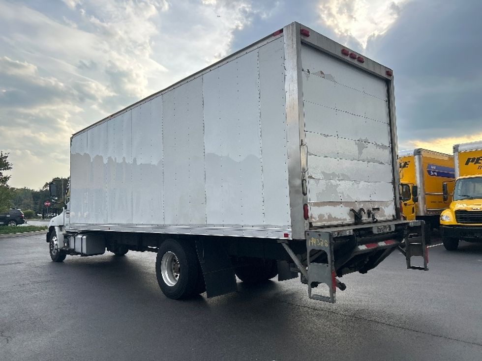 Medium Duty Box Truck-Light and Medium Duty Trucks-Hino-2016-268-Cranbury-NJ-380,176\n\t\tmiles-$ 21,500 - Image 6