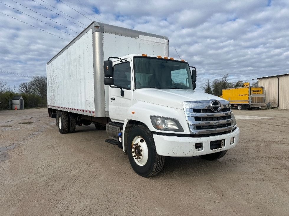 Medium Duty Box Truck-Light and Medium Duty Trucks-Hino-2016-268-North Fond Du Lac-WI-340,318\n\t\tmiles-$ 12,750 - Image 1