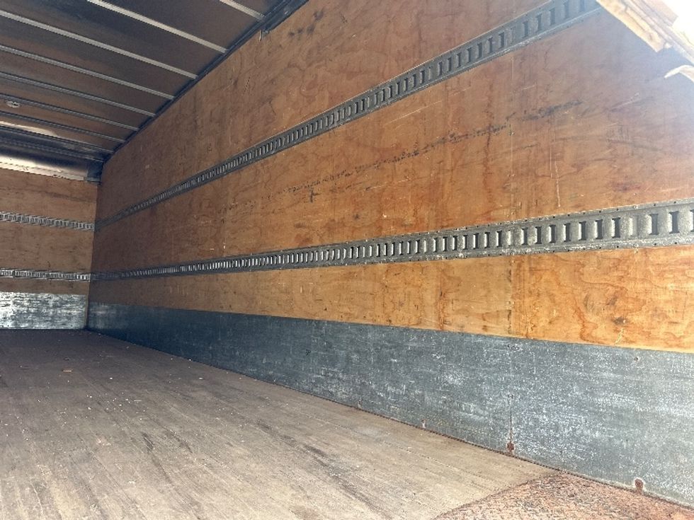 Medium Duty Box Truck-Light and Medium Duty Trucks-Hino-2016-268-North Fond Du Lac-WI-340,318\n\t\tmiles-$ 12,750 - Image 12