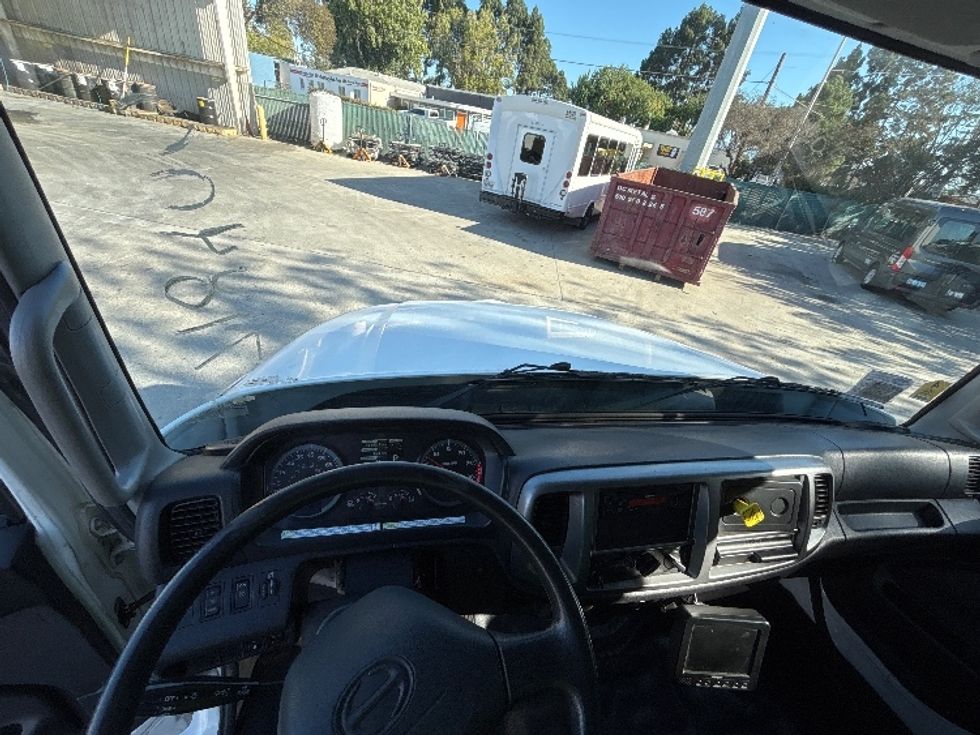 Medium Duty Box Truck-Light and Medium Duty Trucks-Hino-2016-268-Santa Clara-CA-46,182\n\t\tmiles-$ 40,250 - Image 18