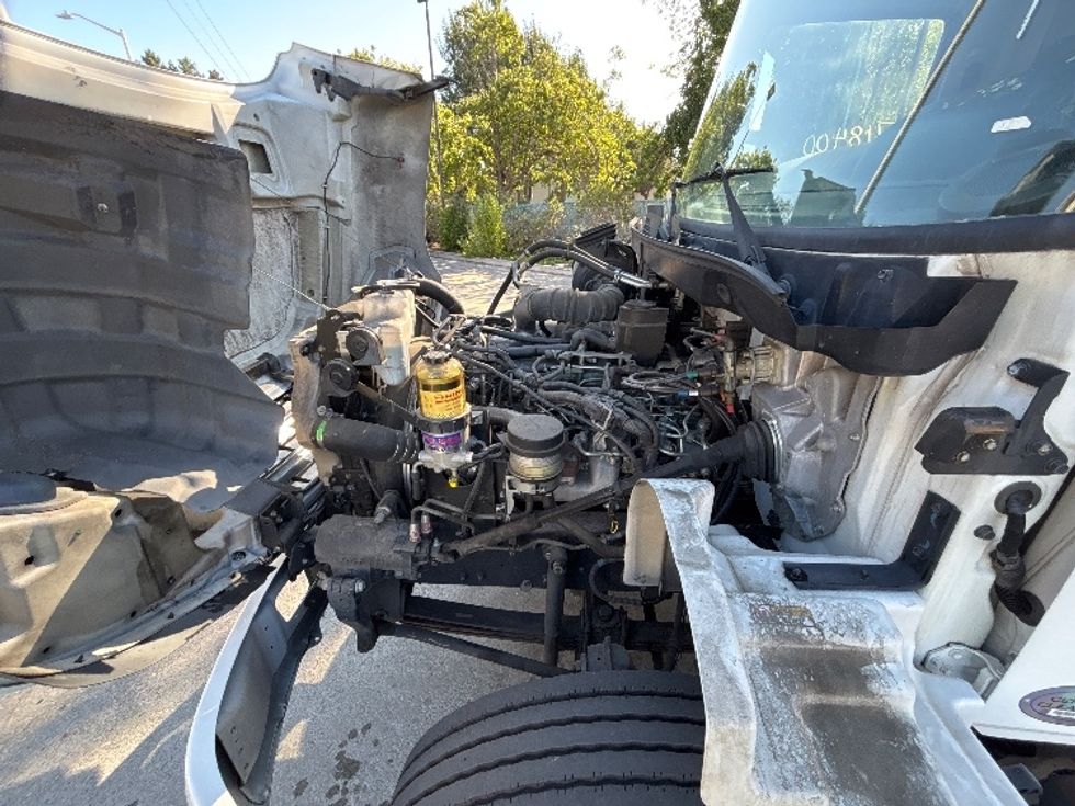 Medium Duty Box Truck-Light and Medium Duty Trucks-Hino-2016-268-Santa Clara-CA-46,182\n\t\tmiles-$ 40,250 - Image 24