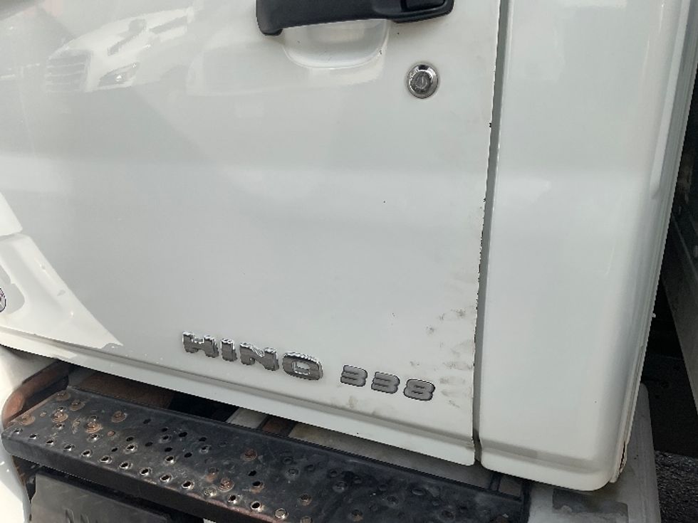 Medium Duty Box Truck-Light and Medium Duty Trucks-Hino-2016-338-Braintree-MA-244,444\n\t\tmiles-$ 27,750 - Image 28