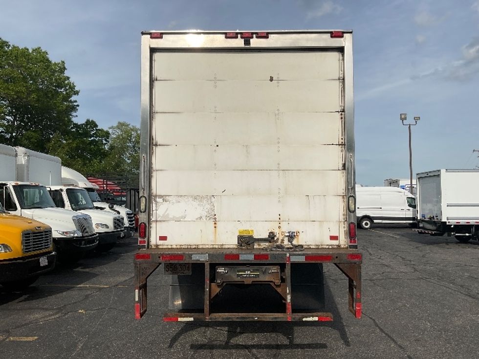 Medium Duty Box Truck-Light and Medium Duty Trucks-Hino-2016-338-Braintree-MA-244,444\n\t\tmiles-$ 27,750 - Image 7