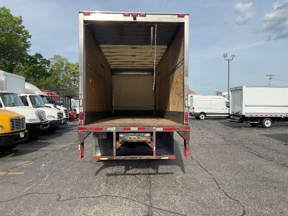 Medium Duty Box Truck-Light and Medium Duty Trucks-Hino-2016-338-Braintree-MA-244,444\n\t\tmiles-$ 27,750 - Image 9