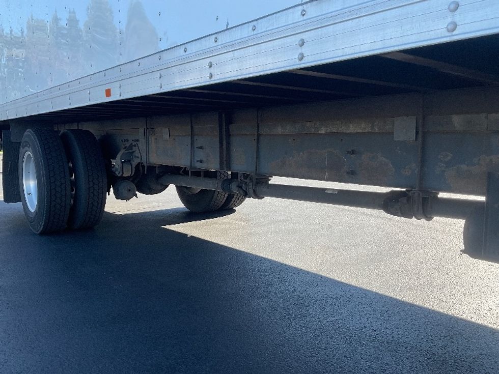 Medium Duty Box Truck-Light and Medium Duty Trucks-Hino-2016-338-Dayton-NJ-371,235\n\t\tmiles-$ 19,000 - Image 14