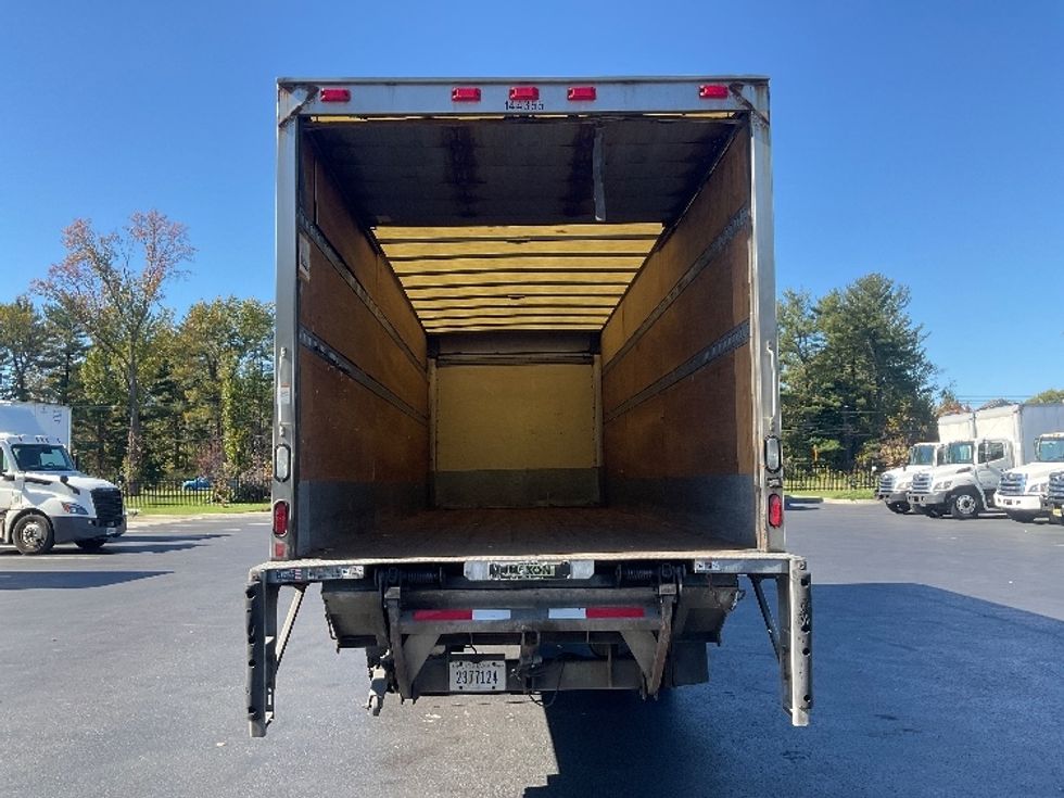 Medium Duty Box Truck-Light and Medium Duty Trucks-Hino-2016-338-Dayton-NJ-371,235\n\t\tmiles-$ 19,000 - Image 8