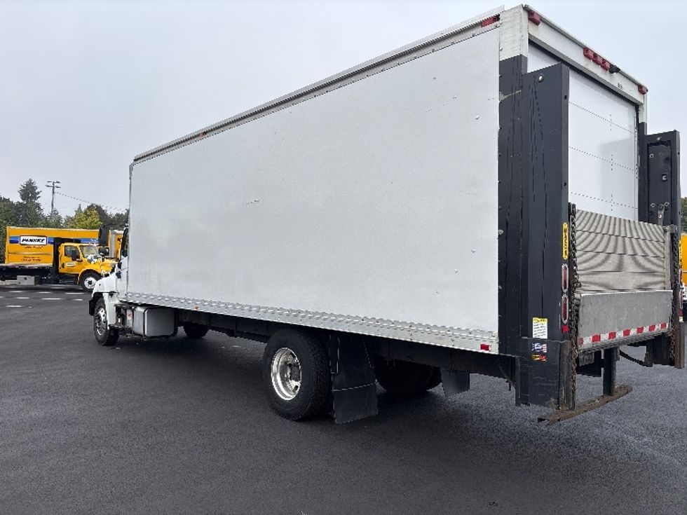 Medium Duty Box Truck-Light and Medium Duty Trucks-Hino-2016-338-Everett-WA-151,230\n\t\tmiles-$ 40,000 - Image 6