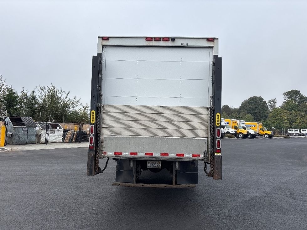 Medium Duty Box Truck-Light and Medium Duty Trucks-Hino-2016-338-Everett-WA-151,230\n\t\tmiles-$ 40,000 - Image 7