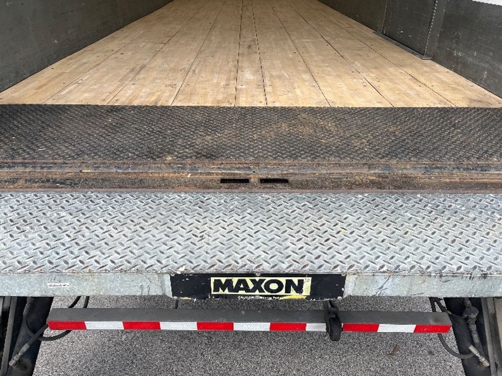 Medium Duty Box Truck-Light and Medium Duty Trucks-Hino-2016-338-King Of Prussia-PA-96,303\n\t\tmiles-$ 43,000 - Image 10