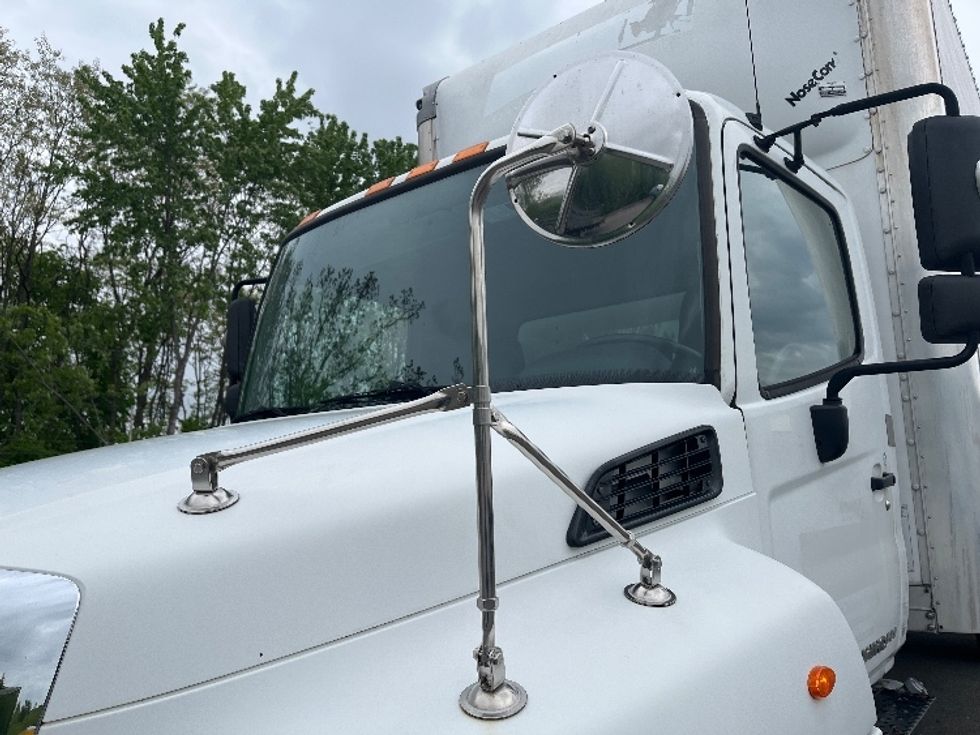 Medium Duty Box Truck-Light and Medium Duty Trucks-Hino-2016-338-King Of Prussia-PA-96,303\n\t\tmiles-$ 43,000 - Image 26