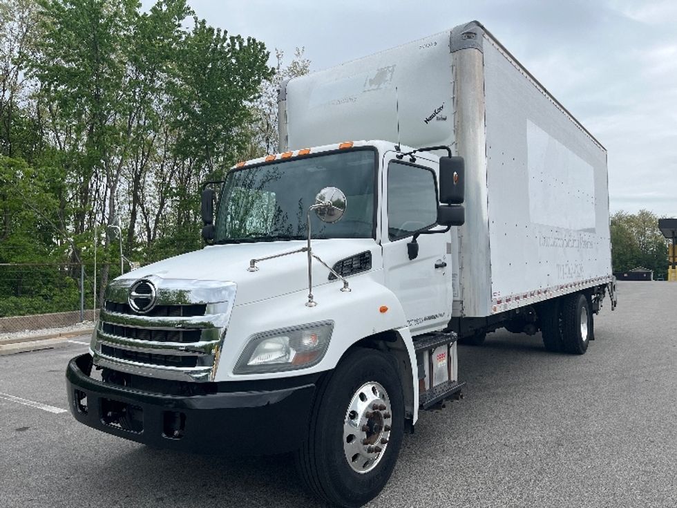 Medium Duty Box Truck-Light and Medium Duty Trucks-Hino-2016-338-King Of Prussia-PA-96,303\n\t\tmiles-$ 43,000 - Image 3