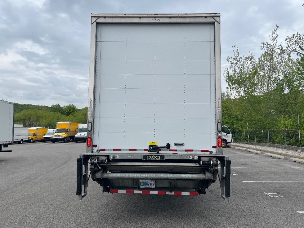 Medium Duty Box Truck-Light and Medium Duty Trucks-Hino-2016-338-King Of Prussia-PA-96,303\n\t\tmiles-$ 43,000 - Image 7