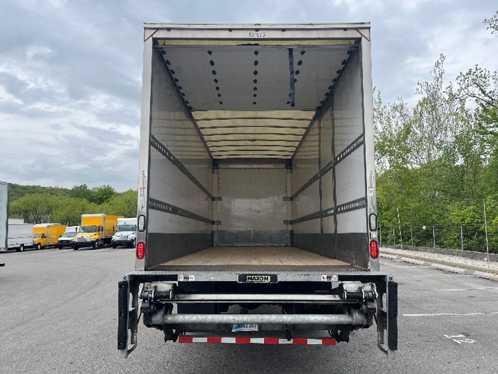 Medium Duty Box Truck-Light and Medium Duty Trucks-Hino-2016-338-King Of Prussia-PA-96,303\n\t\tmiles-$ 43,000 - Image 8
