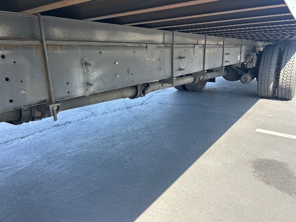 Medium Duty Box Truck-Light and Medium Duty Trucks-Hino-2016-338-Torrance-CA-108,230\n\t\tmiles-$ 45,500 - Image 5
