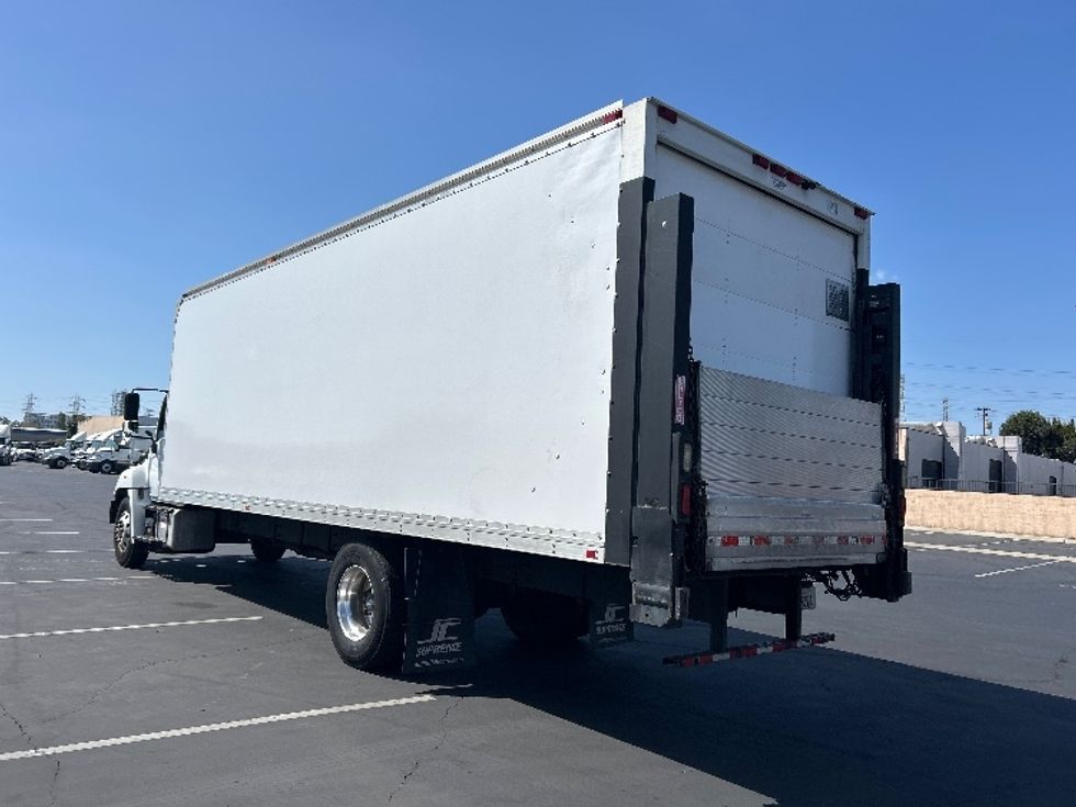 Medium Duty Box Truck-Light and Medium Duty Trucks-Hino-2016-338-Torrance-CA-108,230\n\t\tmiles-$ 45,500 - Image 6