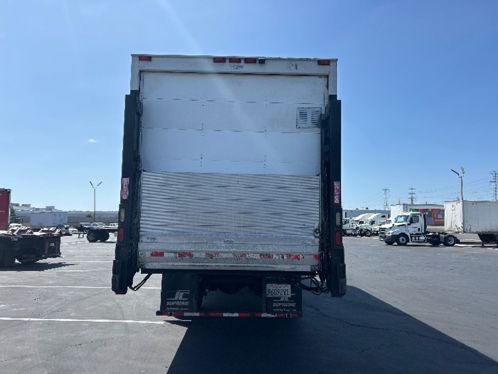 Medium Duty Box Truck-Light and Medium Duty Trucks-Hino-2016-338-Torrance-CA-108,230\n\t\tmiles-$ 45,500 - Image 7