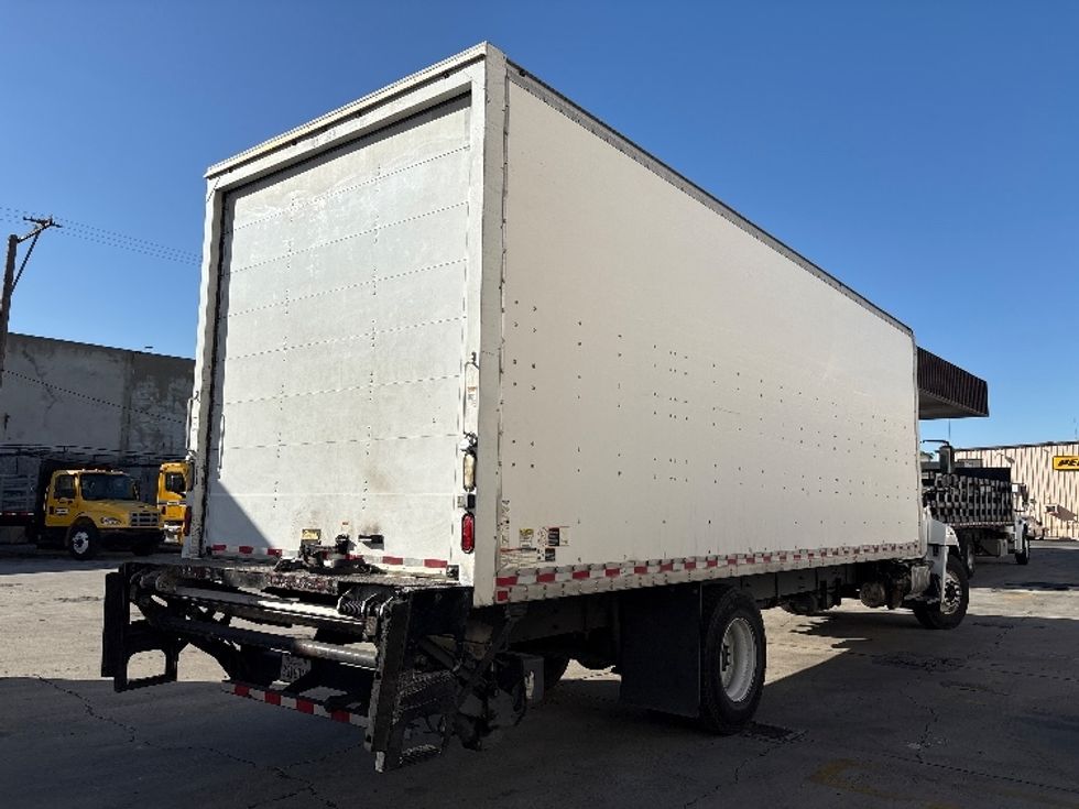 Medium Duty Box Truck-Light and Medium Duty Trucks-Hino-2016-338-Torrance-CA-209,382\n\t\tmiles-$ 31,250 - Image 13