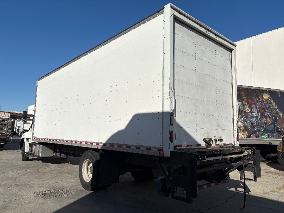 Medium Duty Box Truck-Light and Medium Duty Trucks-Hino-2016-338-Torrance-CA-209,382\n\t\tmiles-$ 31,250 - Image 6