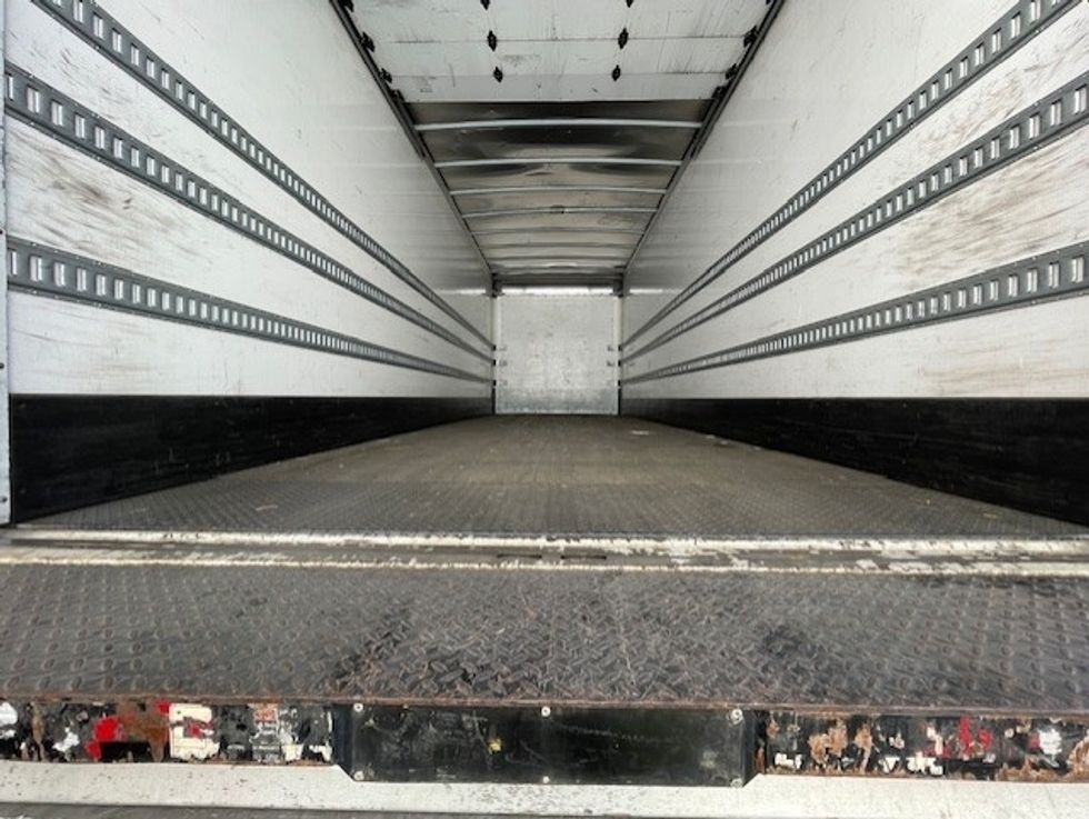 Medium Duty Box Truck-Light and Medium Duty Trucks-Hino-2016-338-Torrance-CA-209,615\n\t\tmiles-$ 31,250 - Image 10