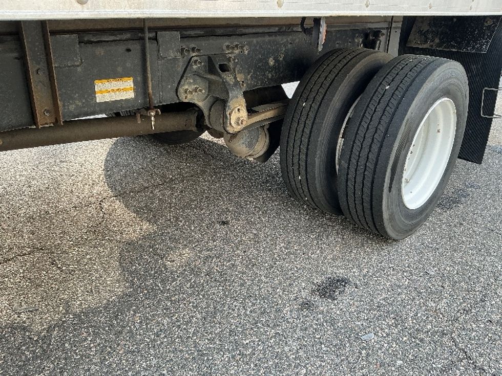 Medium Duty Box Truck-Light and Medium Duty Trucks-Hino-2017-258LP-Prince George-VA-87,410\n\t\tmiles-$ 42,750 - Image 5