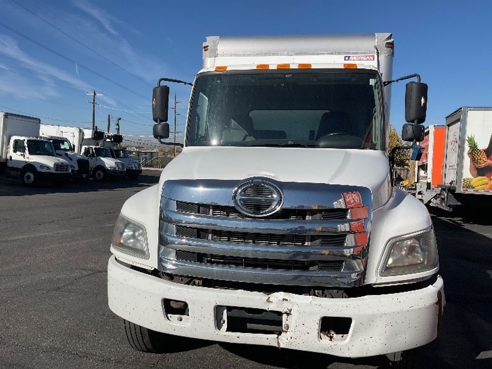 Medium Duty Box Truck-Light and Medium Duty Trucks-Hino-2017-268-Albuquerque-NM-163,418\n\t\tmiles-$ 43,000 - Image 2