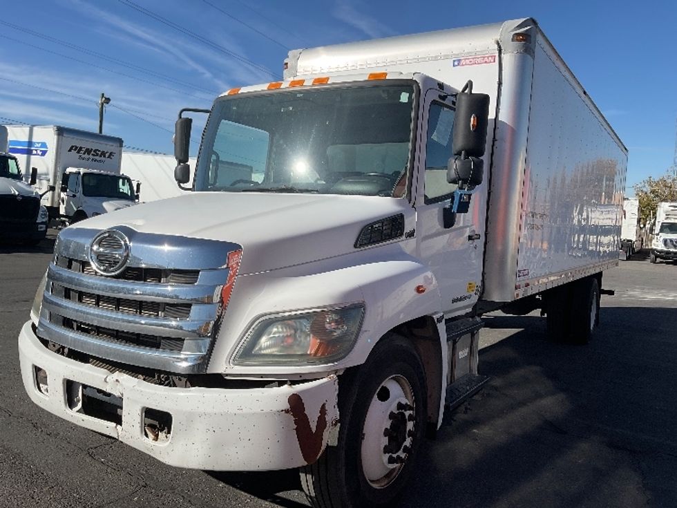 Medium Duty Box Truck-Light and Medium Duty Trucks-Hino-2017-268-Albuquerque-NM-163,418\n\t\tmiles-$ 43,000 - Image 3