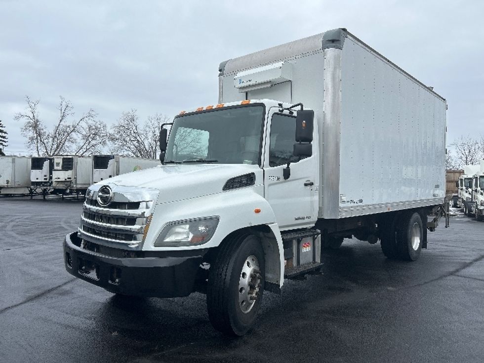 Medium Duty Box Truck-Light and Medium Duty Trucks-Hino-2017-268-Brooklyn Park-MN-44,278\n\t\tmiles-$ 47,750 - Image 3