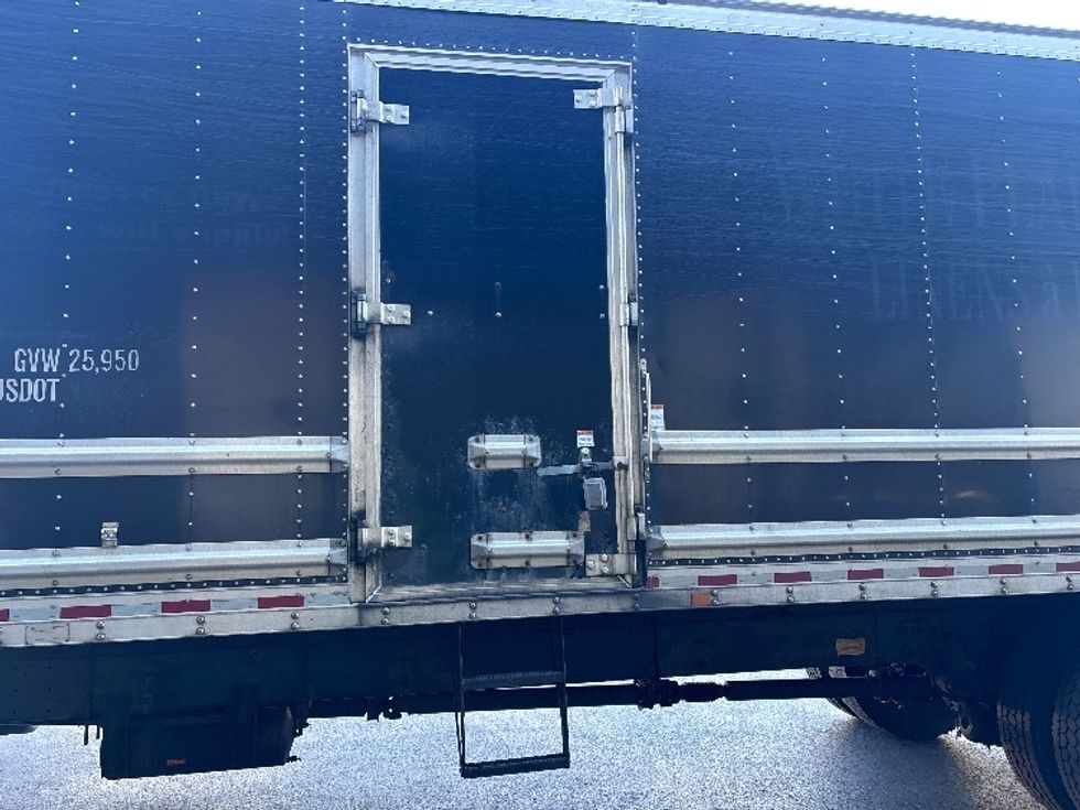 Medium Duty Box Truck-Light and Medium Duty Trucks-Hino-2017-268-Cranbury-NJ-420,057\n\t\tmiles-$ 19,250 - Image 25