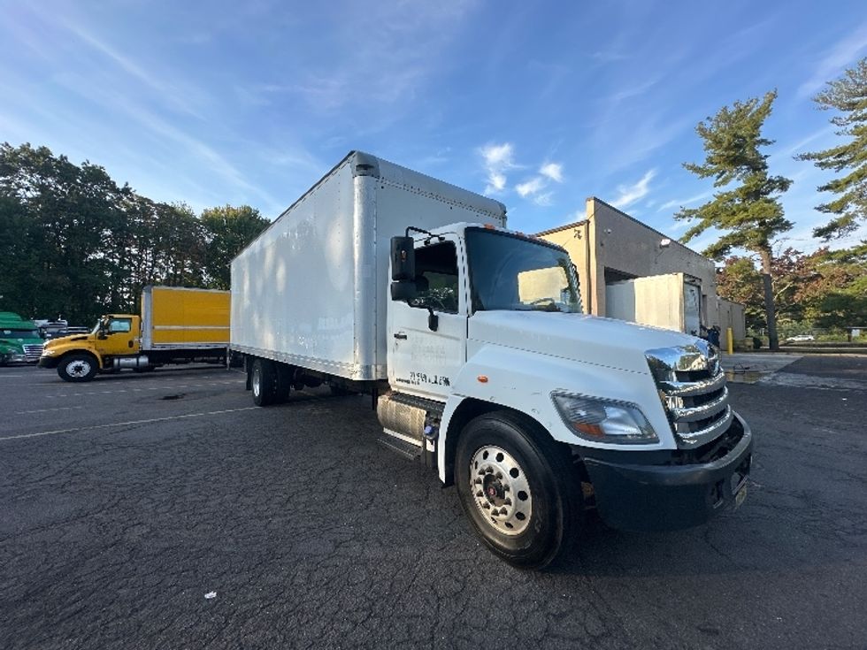 Medium Duty Box Truck-Light and Medium Duty Trucks-Hino-2017-268-Dayton-NJ-272,884\n\t\tmiles-$ 34,500 - Image 1