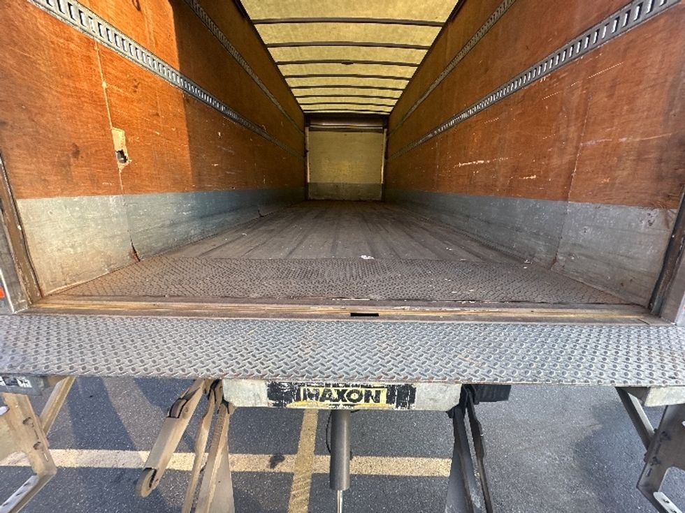 Medium Duty Box Truck-Light and Medium Duty Trucks-Hino-2017-268-Dayton-NJ-272,884\n\t\tmiles-$ 34,500 - Image 10