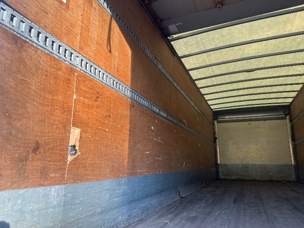 Medium Duty Box Truck-Light and Medium Duty Trucks-Hino-2017-268-Dayton-NJ-272,884\n\t\tmiles-$ 34,500 - Image 11