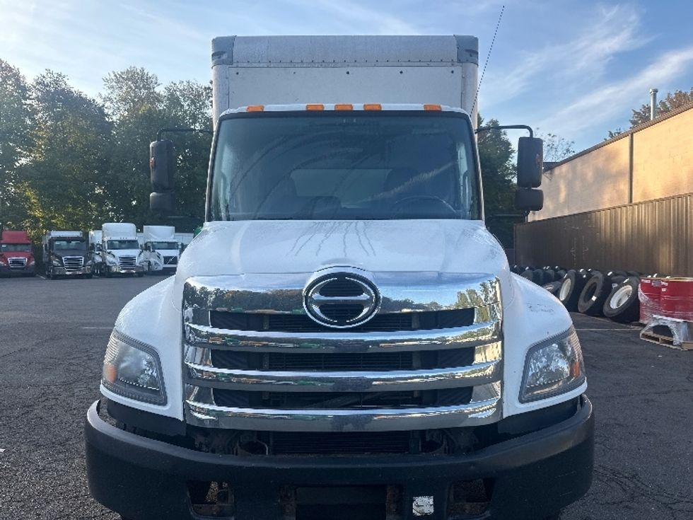 Medium Duty Box Truck-Light and Medium Duty Trucks-Hino-2017-268-Dayton-NJ-272,884\n\t\tmiles-$ 34,500 - Image 2