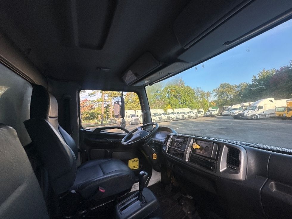 Medium Duty Box Truck-Light and Medium Duty Trucks-Hino-2017-268-Dayton-NJ-272,884\n\t\tmiles-$ 34,500 - Image 22