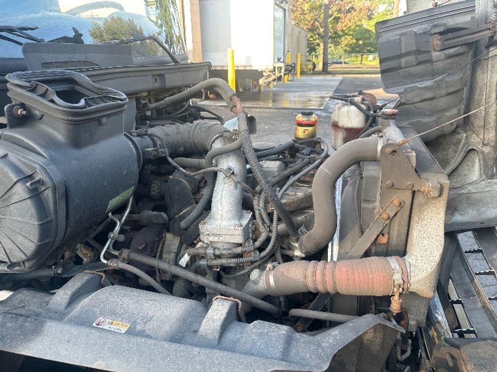 Medium Duty Box Truck-Light and Medium Duty Trucks-Hino-2017-268-Dayton-NJ-272,884\n\t\tmiles-$ 34,500 - Image 23
