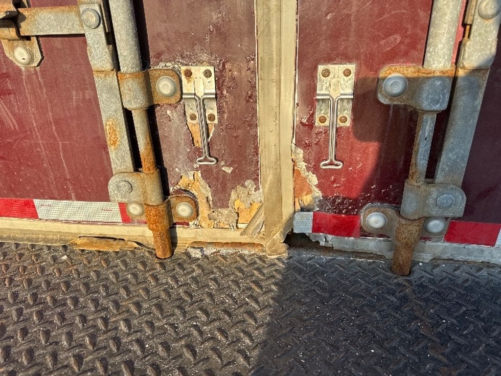 Medium Duty Box Truck-Light and Medium Duty Trucks-Hino-2017-268-Elmsford-NY-61,691\n\t\tmiles-$ 48,000 - Image 28