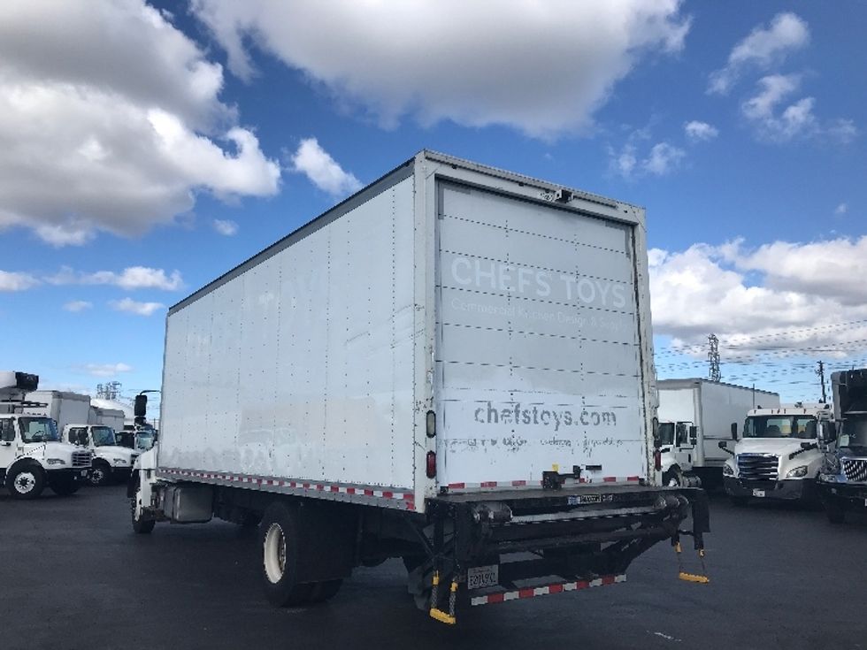 Medium Duty Box Truck-Light and Medium Duty Trucks-Hino-2017-268-Fontana-CA-195,426\n\t\tmiles-$ 46,000 - Image 6