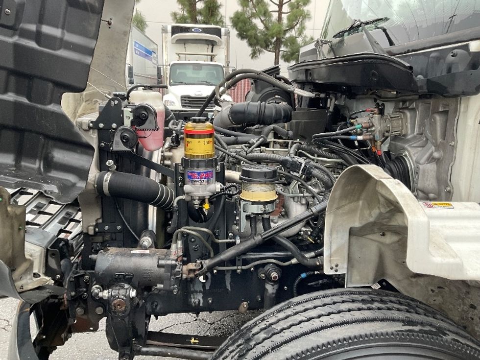 Medium Duty Box Truck-Light and Medium Duty Trucks-Hino-2017-268-Fontana-CA-217,261\n\t\tmiles-$ 43,000 - Image 24