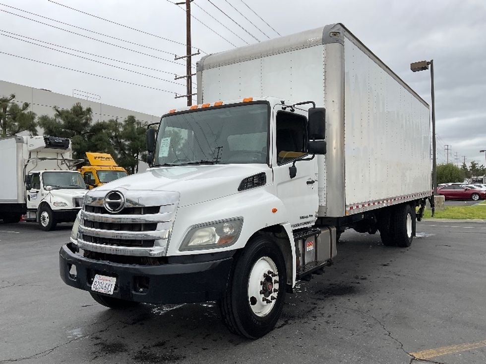 Medium Duty Box Truck-Light and Medium Duty Trucks-Hino-2017-268-Fontana-CA-217,261\n\t\tmiles-$ 43,000 - Image 3