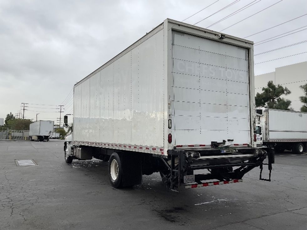 Medium Duty Box Truck-Light and Medium Duty Trucks-Hino-2017-268-Fontana-CA-217,261\n\t\tmiles-$ 43,000 - Image 6